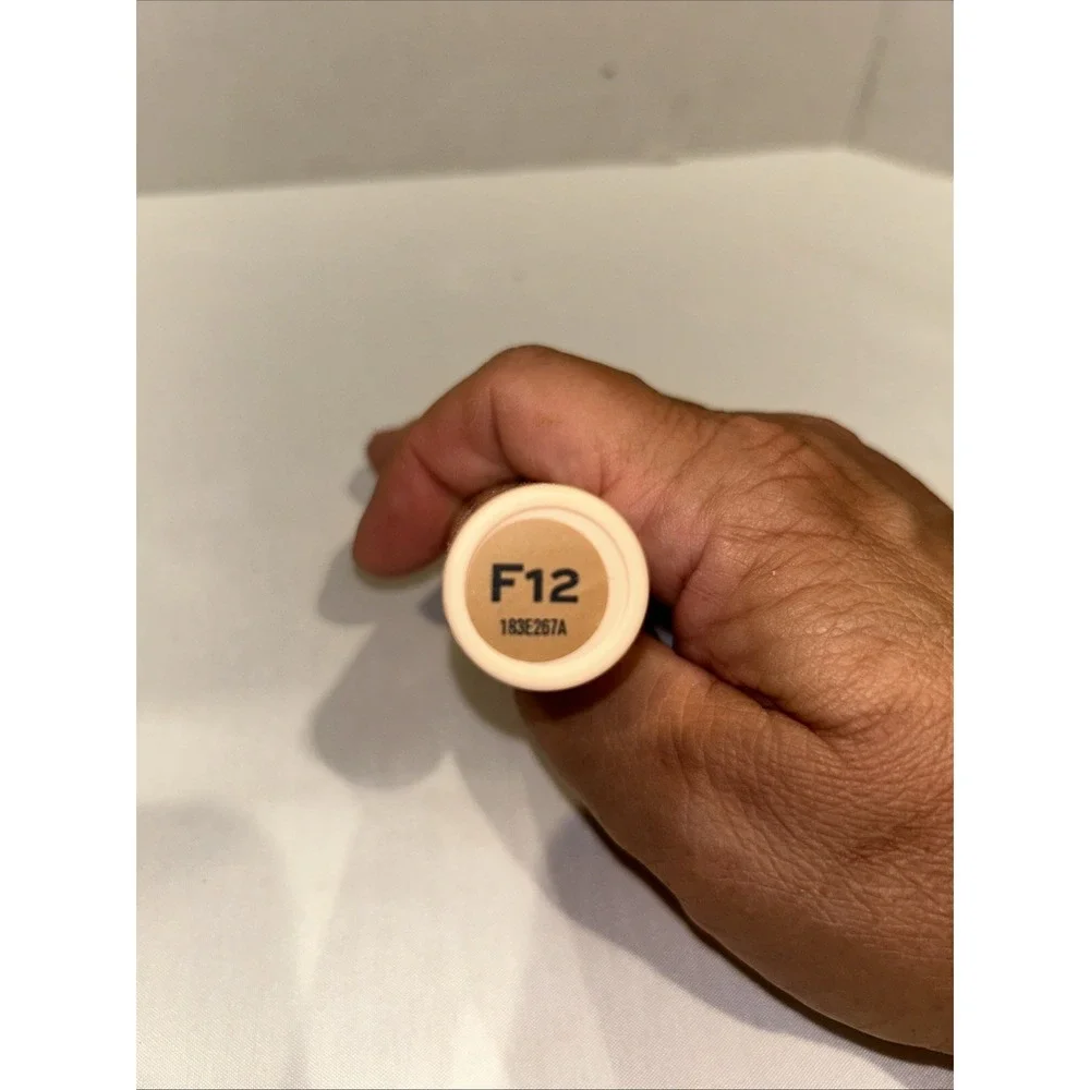 Makeup Revolution London Fast‎ Base Foundation Stick - F12